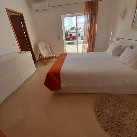 Apartment Vila Gaivota With Terrace In *