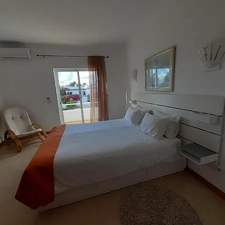 Vila Gaivota With Terrace In Apartment Ferragudo (Faro)