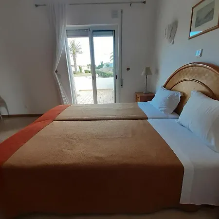 Vila Gaivota With Terrace In *